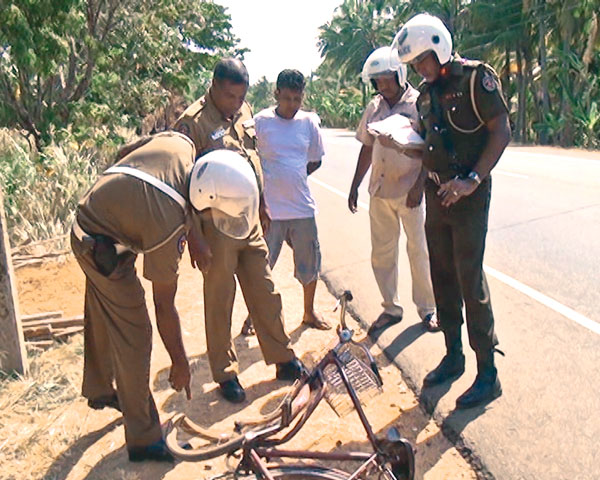 Cyclist Dies As Car Hits Bicycle | Daily News