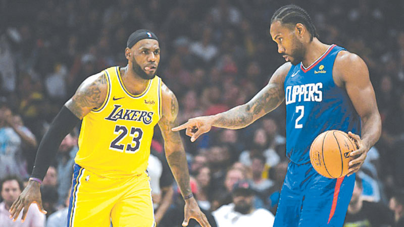 Kawhi Leonard Leads Clippers to 112-102 Victory Over Lakers in Season  Opener