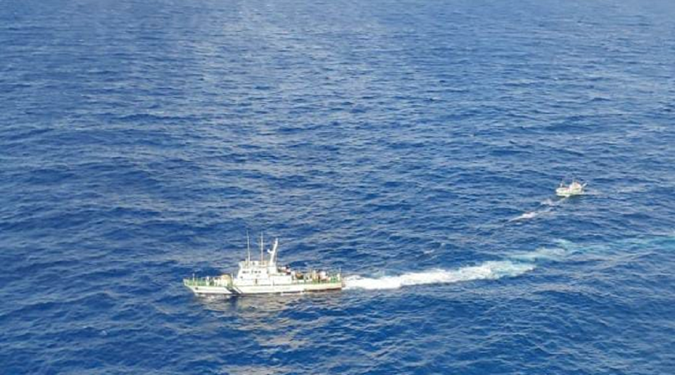 Indian Coast Guard on alert after oil spill from Portuguese vessel ...