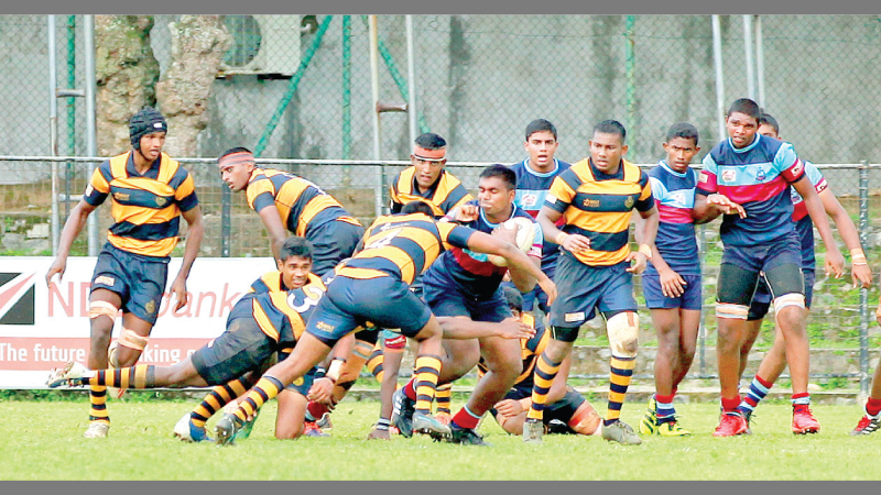  Action from the match between Royal and St. Anthony’s  (Pic by Hirantha Gunathilaka)