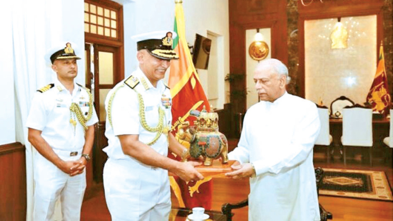 Indian Navy Chief, Admiral R. Hari Kumar called on Prime Minister Dinesh Gunawardena in Colombo.