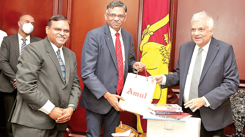 President Ranil Wickremesinghe met with members of the committee and representatives of the National Dairy Development Board (NDDB) of India and Amul Milk Company.
