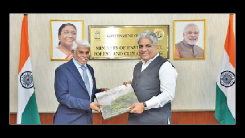 Environment Minister Naseer Ahamed meeting Indian Union Minister of Environment, Forests and Climate Change Bhupender Yadav, on the side-lines of the World Sustainable Development Summit in New Delhi.