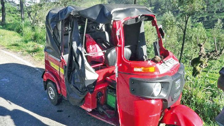 Three Critically Injured In Collision | Daily News