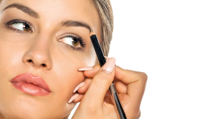 Mistakes to avoid while applying make-up | Daily News