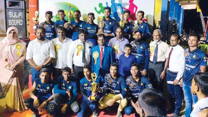 Kalmunai Al-Bahriya Maha Vidyalaya Athletic Champions. | Daily News