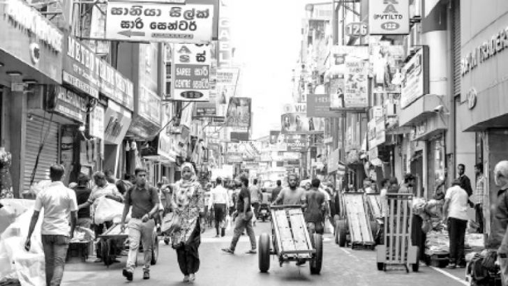 A bustling street in Pettah, Colombo.