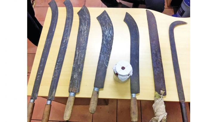 Manna knives and the bomb used for the crime