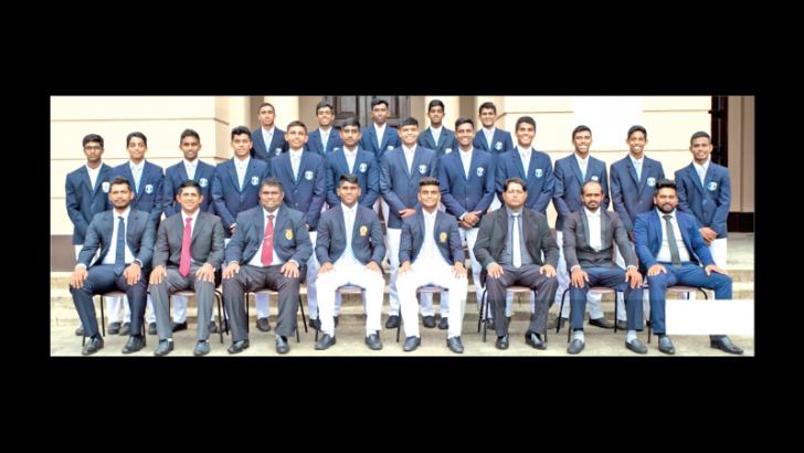St. Josephs College Colombo First Eleven Cricket Pool 2021/22 with the officials. (Picture by Dilwin Mendis Moratuwa Sports Special Correspondent) 