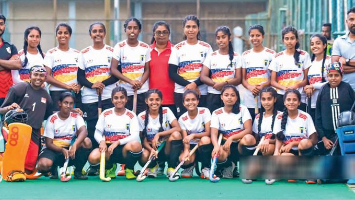 Sri Lanka Women Junior AHF Cup Championship squad for the tour of Singapore in 2019. Devdu Samudra is standing fifth from right in the back row. (Picture by Dilwin Mendis Moratuwa Sports Special Correspondent) 